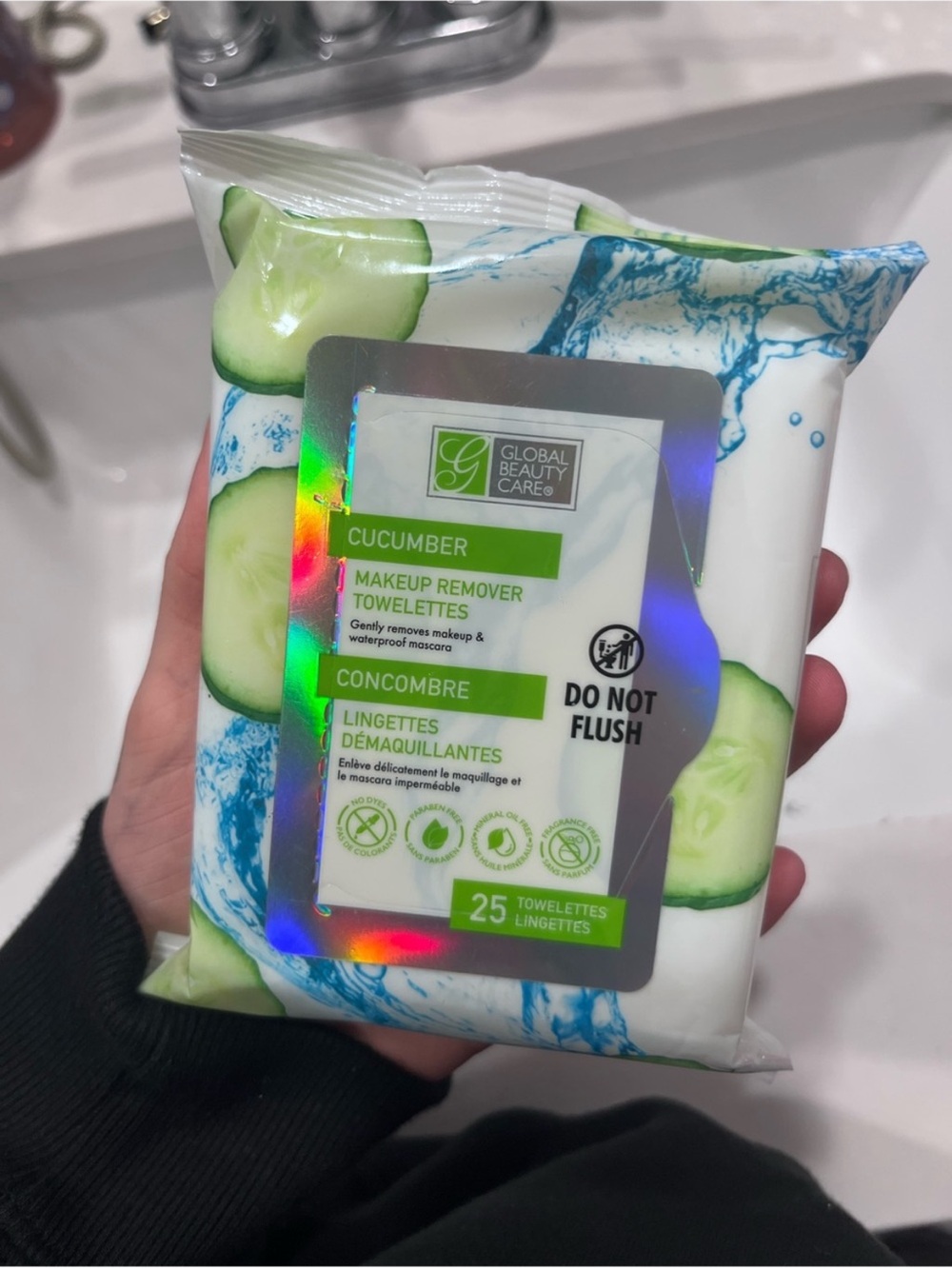 🕸️ (10 for $10) Cucumber Makeup Remover Towelettes - Green